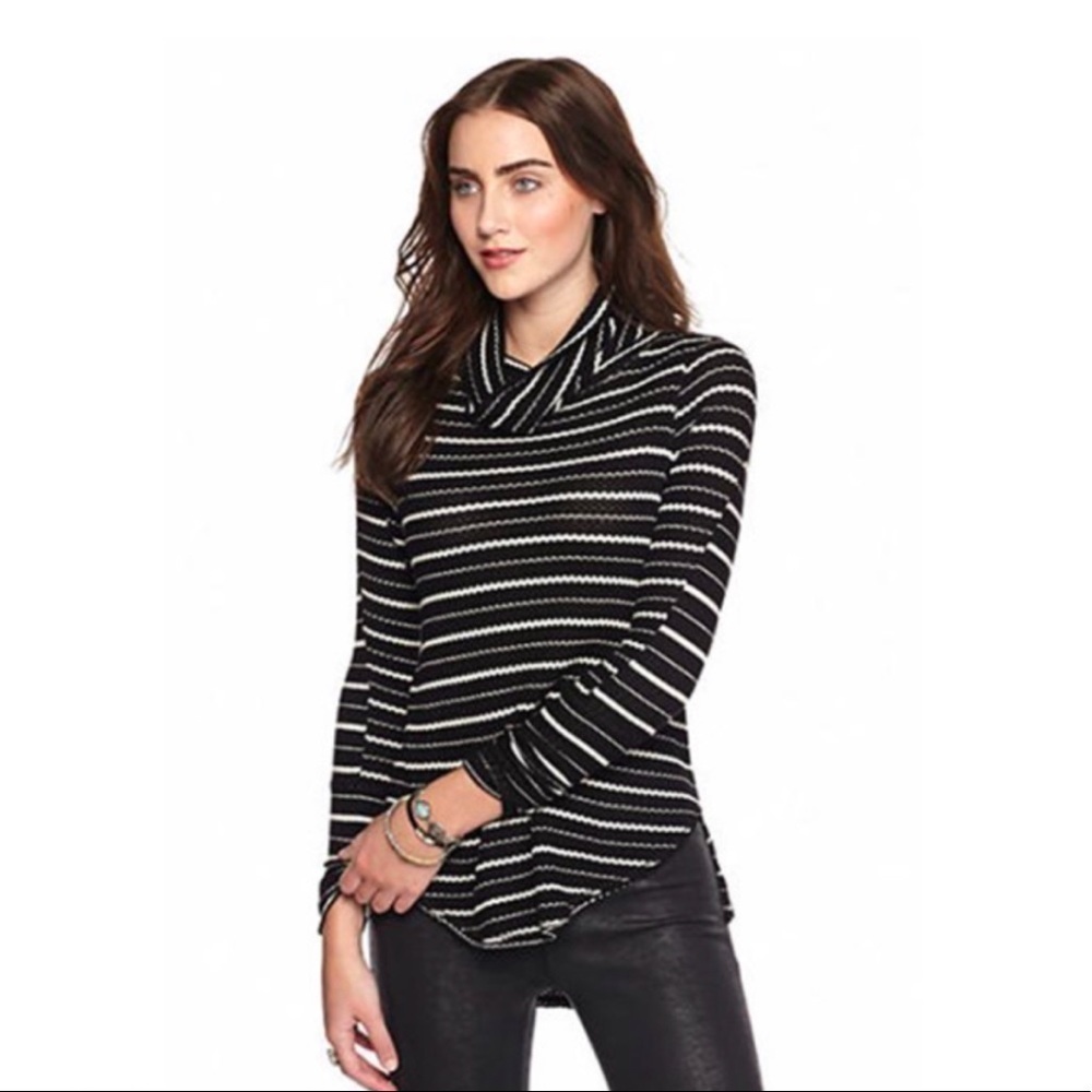Free People Boho Lagenlook Raw Hem Cowl Sweater S